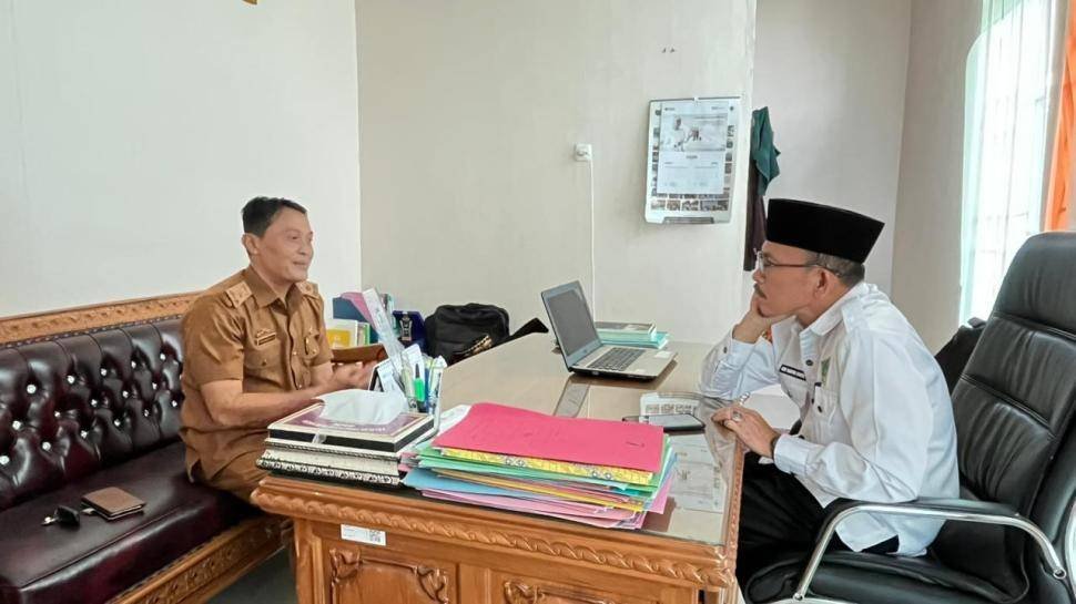 Kepala KUA Metro Kibang Layani Konsultasi Warga Terkait Hasil Isbat Nikah