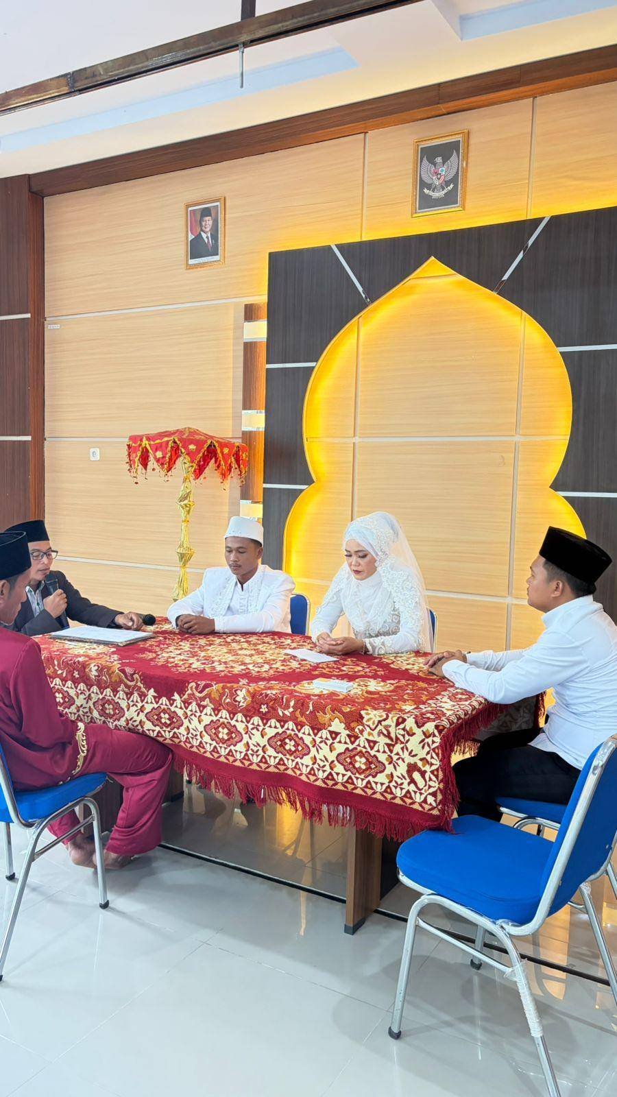 Sakral dan Bermakna, Akad Nikah di Kua Cerenti Penuh Nasihat