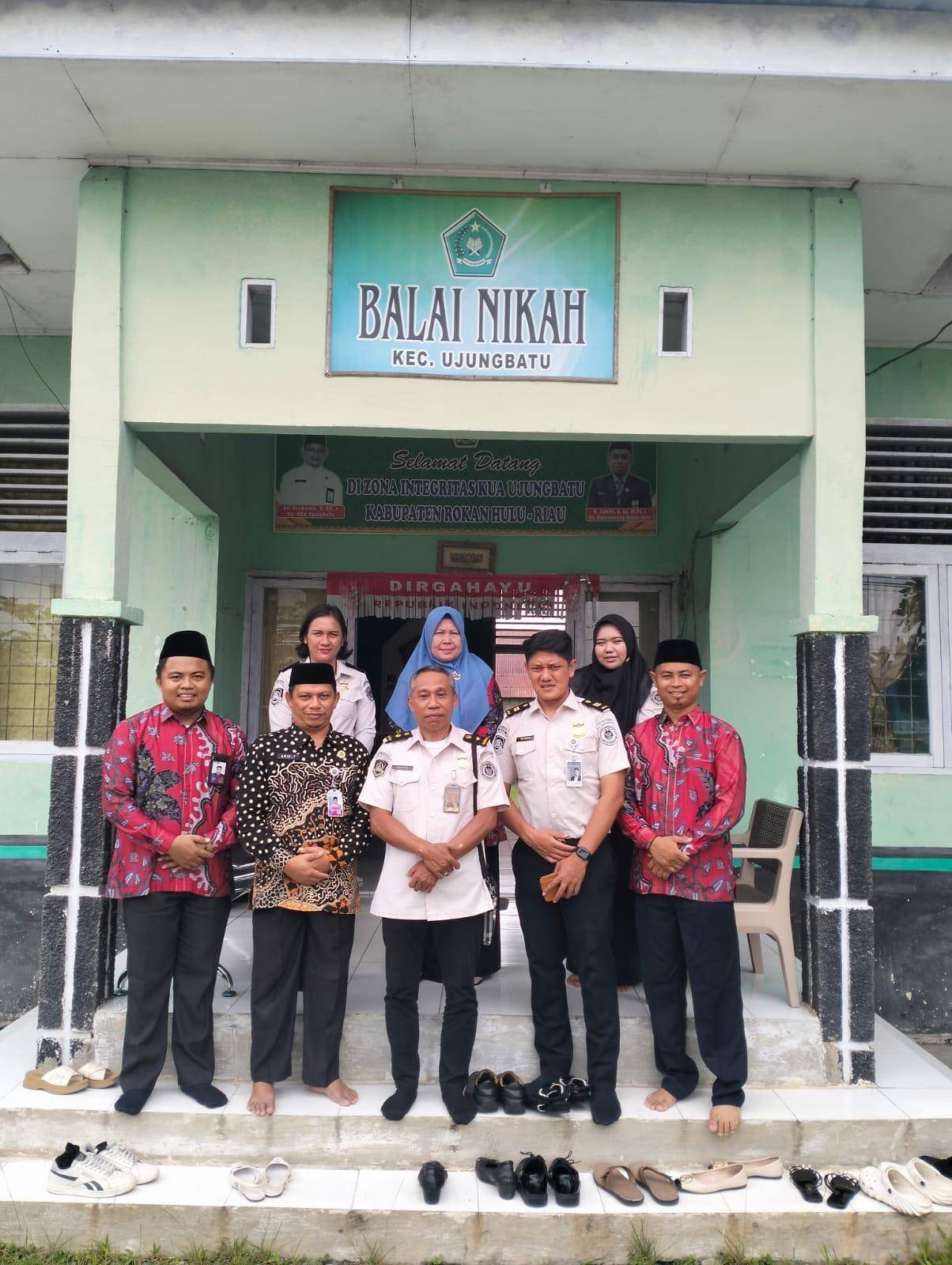 KUA Ujung Batu Terima Kunjungan Kerja Imigrasi Pekanbaru, Perkuat Pengawasan WNA