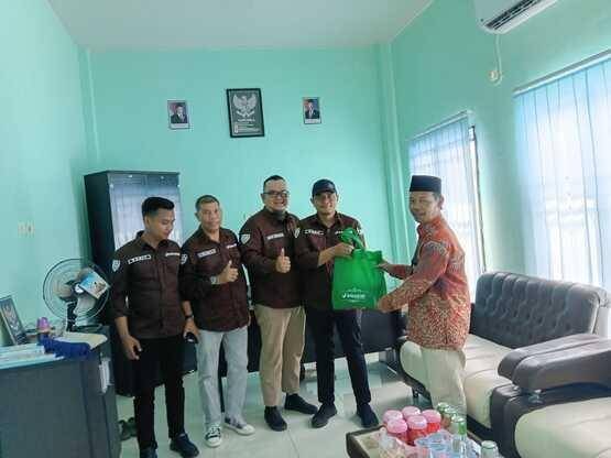 Pererat Sinergi, Ka. KUA Bukit Batu Terima Kunjungan Pegawai Bank BRK Syariah 