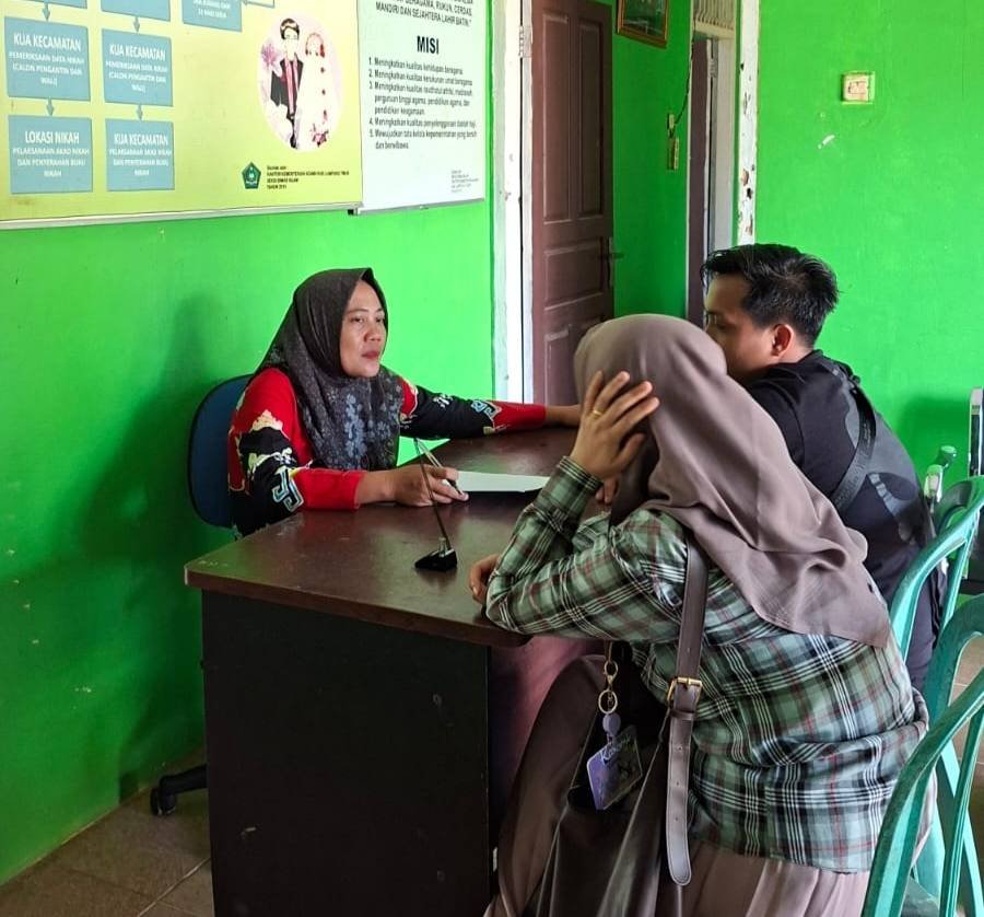 KUA Marga Sekampung Gelar Bimwin Bekali Catin Menuju Sakinah