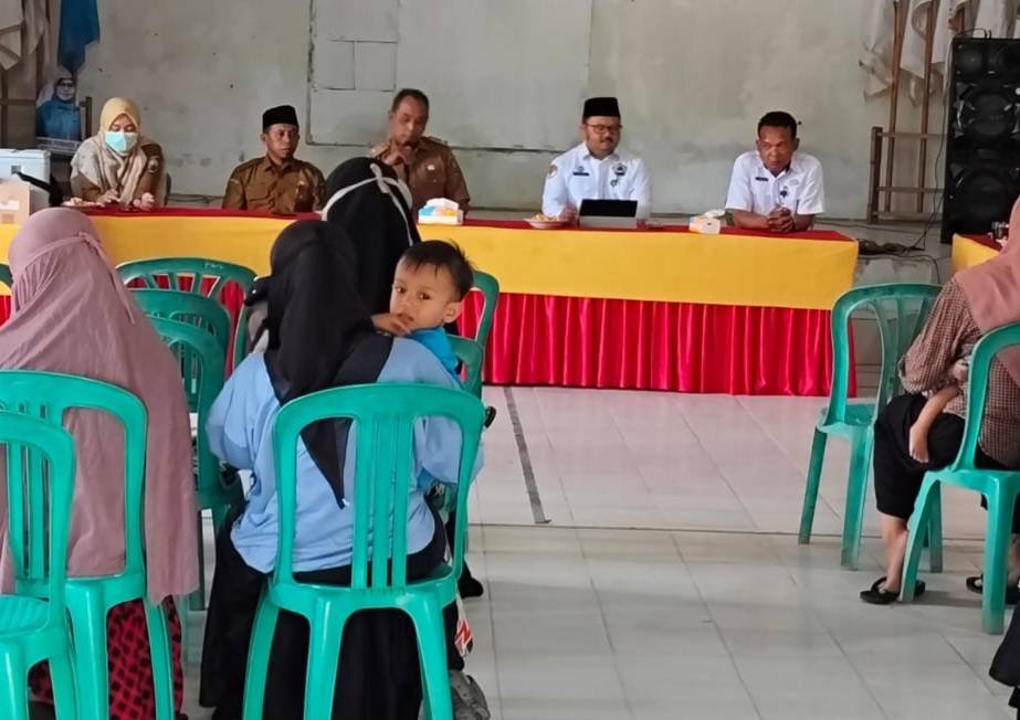 Kepala KUA Way Sulan Berikan Edukasi Syariah pada Kegiatan Imunisasi Zerodose di Desa Purwodadi