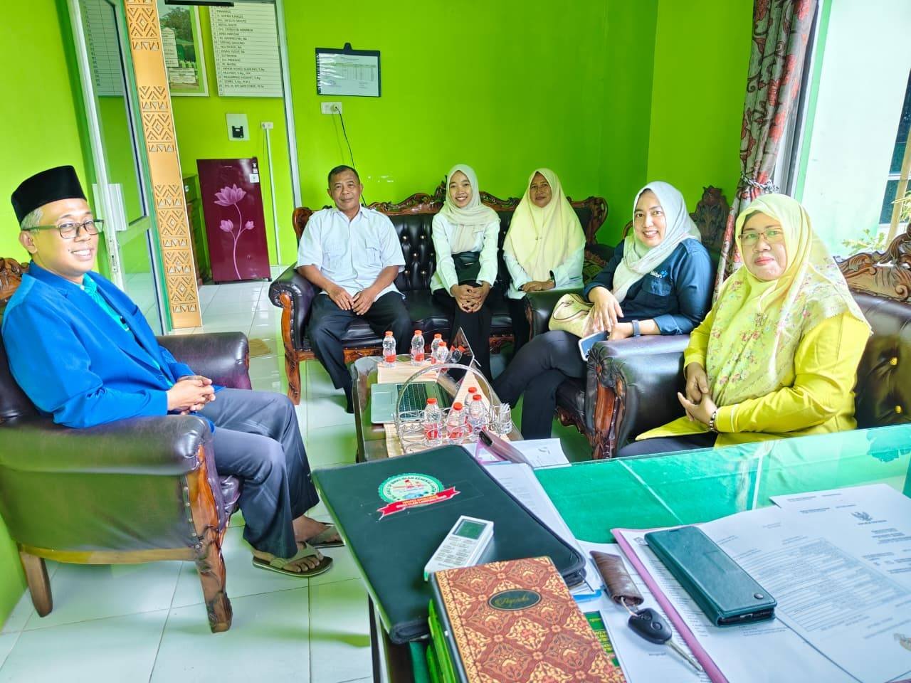 Perkuat Ketahanan Keluarga, KUA Batanghari dan PLKB Bangun Sinergi Program