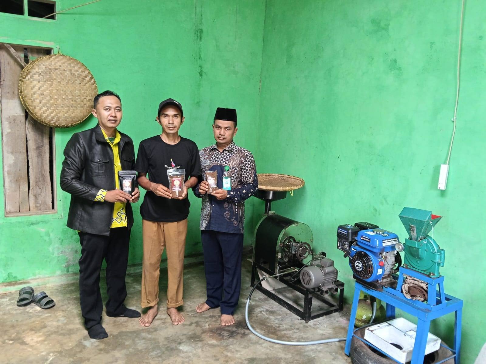 KUA Marga Tiga Dampingi UMKM Urus Sertifikat Halal Gratis