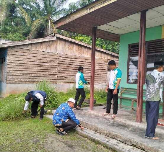 KUA Bathin Solapan Giatkan Program GEMAH ASRI: Wujudkan Pelayanan Prima di Lingkungan yang Sehat