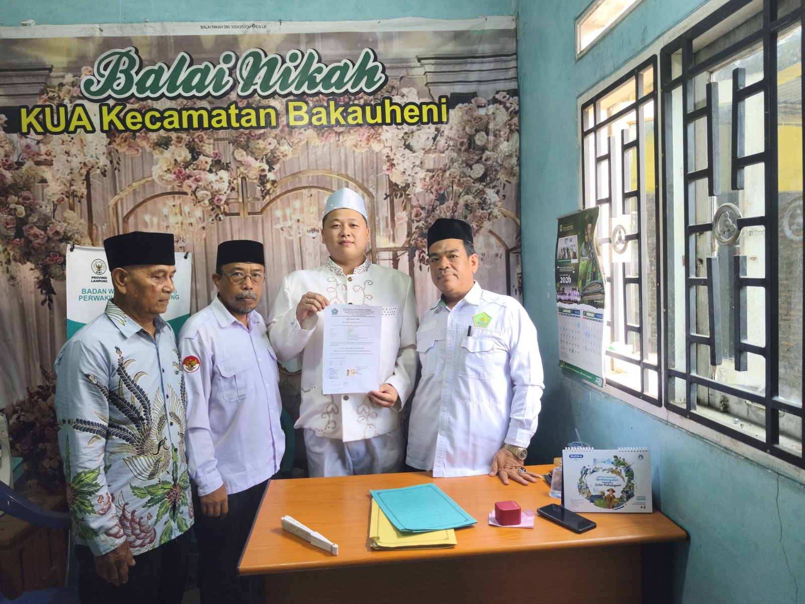 WNA Asal Tiongkok Resmi Masuk Islam di KUA Bakauheni