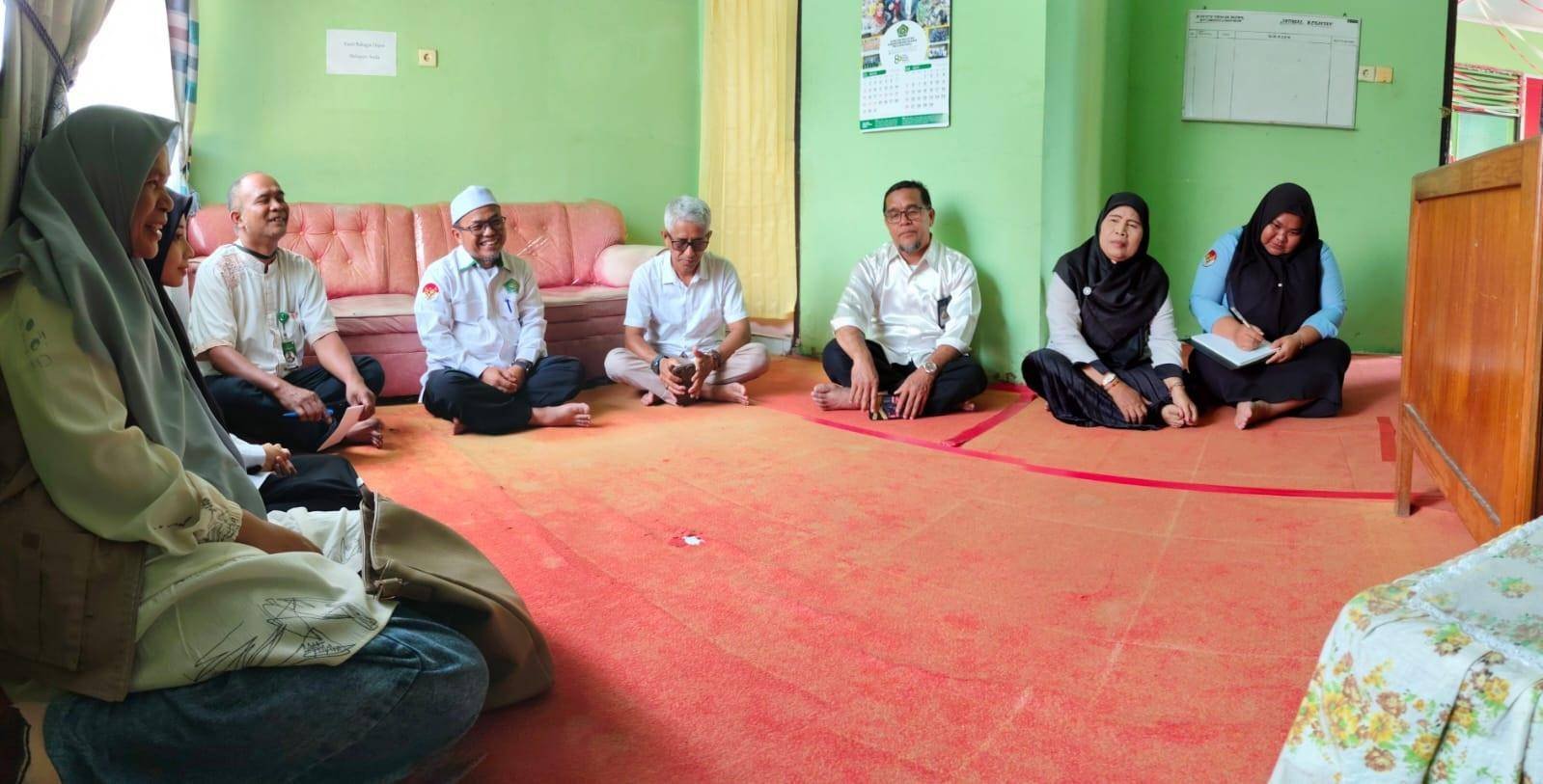 Rapat Perdana, Ahmadi Tekankan Peran Strategis KUA di Limapuluh