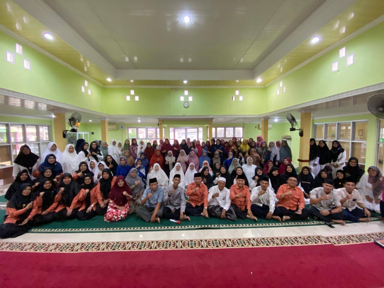 KUA Alang-alang Lebar Launching Program TPA Lansia