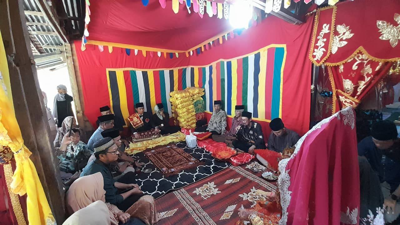 Sah dan Tercatat, KUA Afulu Awasi Akad Nikah di Desa Faekhuna'a