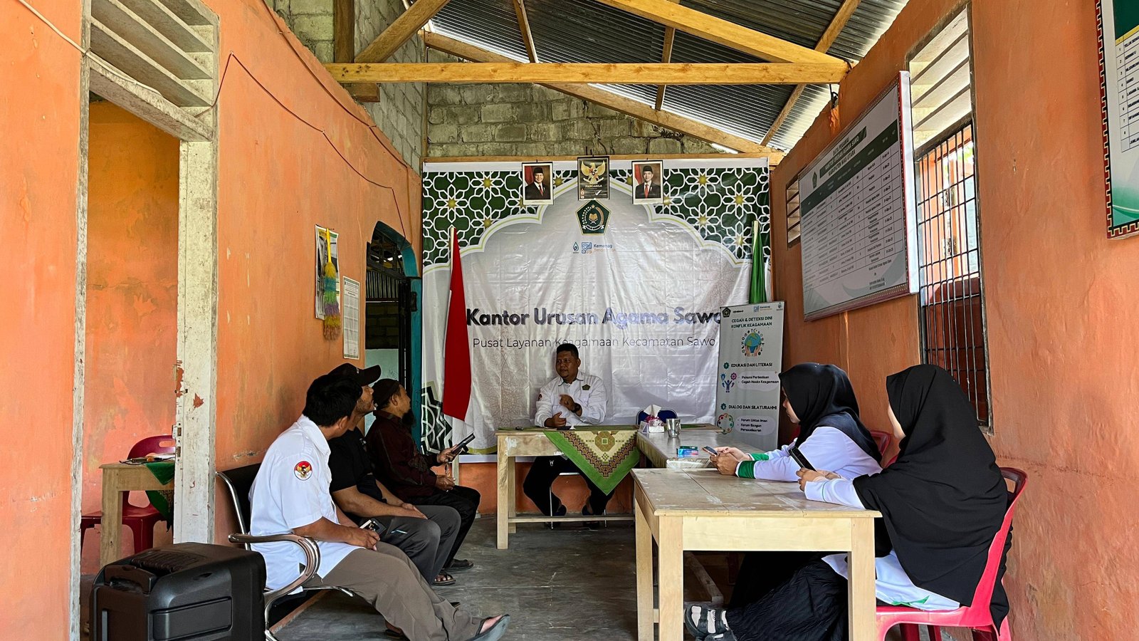 Pelayanan Prima KUA Sawo Dukung Percepatan Sertifikasi Halal Usaha