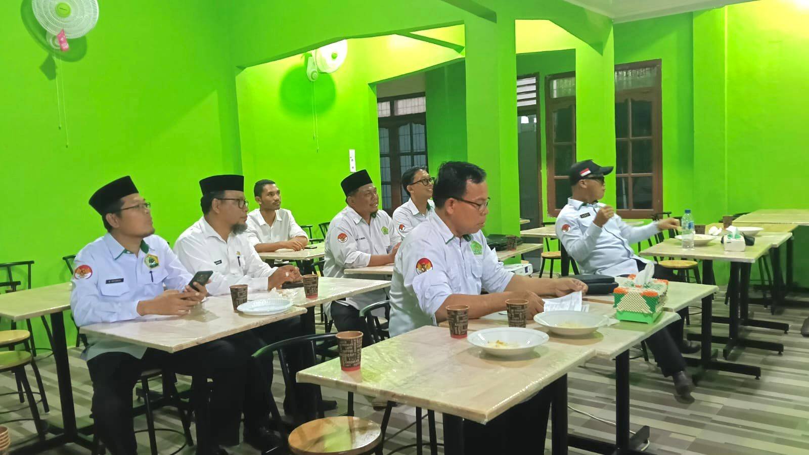 Ka. KUA Sei Kepayang Ikuti Rapat Kerja Virtual via Zoom di Aula Kemenag Asahan