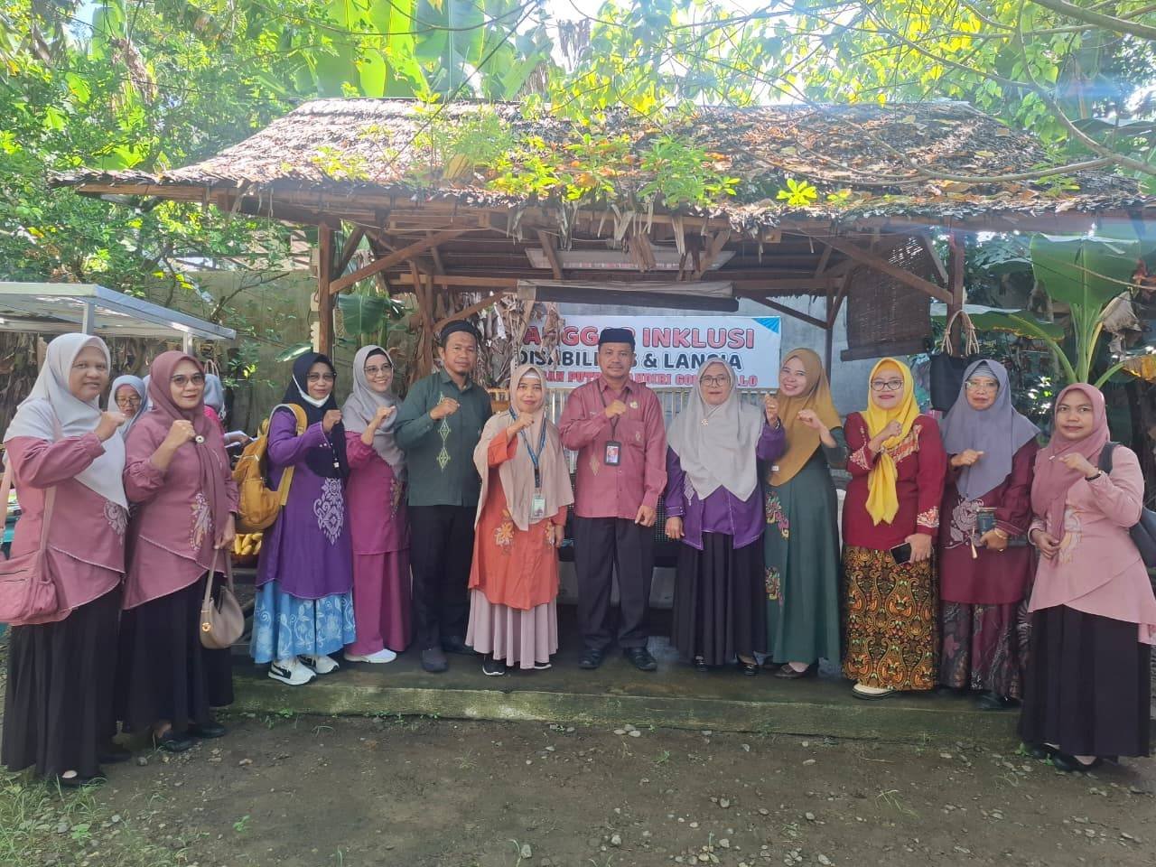 Hasan Dau Pantau Program Pemberantasan Buta Aksara Al-Qur’an bagi Lansia dan Disabilitas di Sipatana
