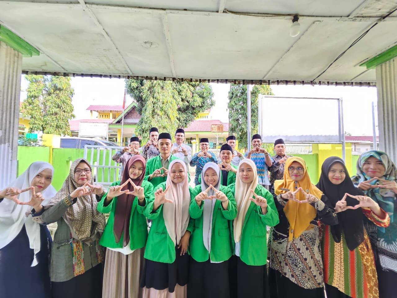 Kepala KUA Padangsidimpuan Utara Lepas Mahasiswa Magang UIN Syahada Padangsidimpuan 