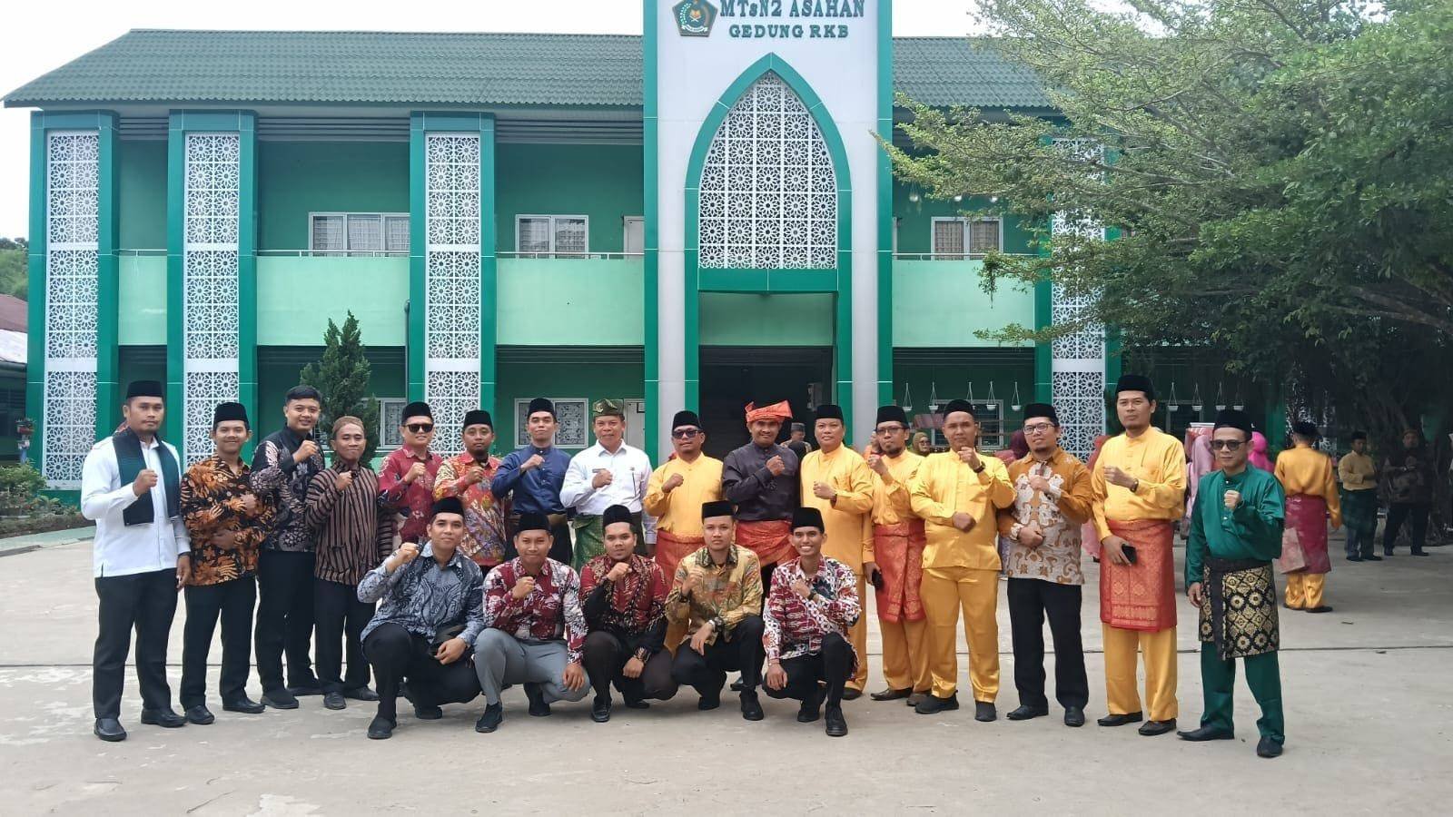 Semarak Hardiknas 2026, Ka. KUA Sei Kepayang Hadiri Upacara di MTsN 2 Kisaran