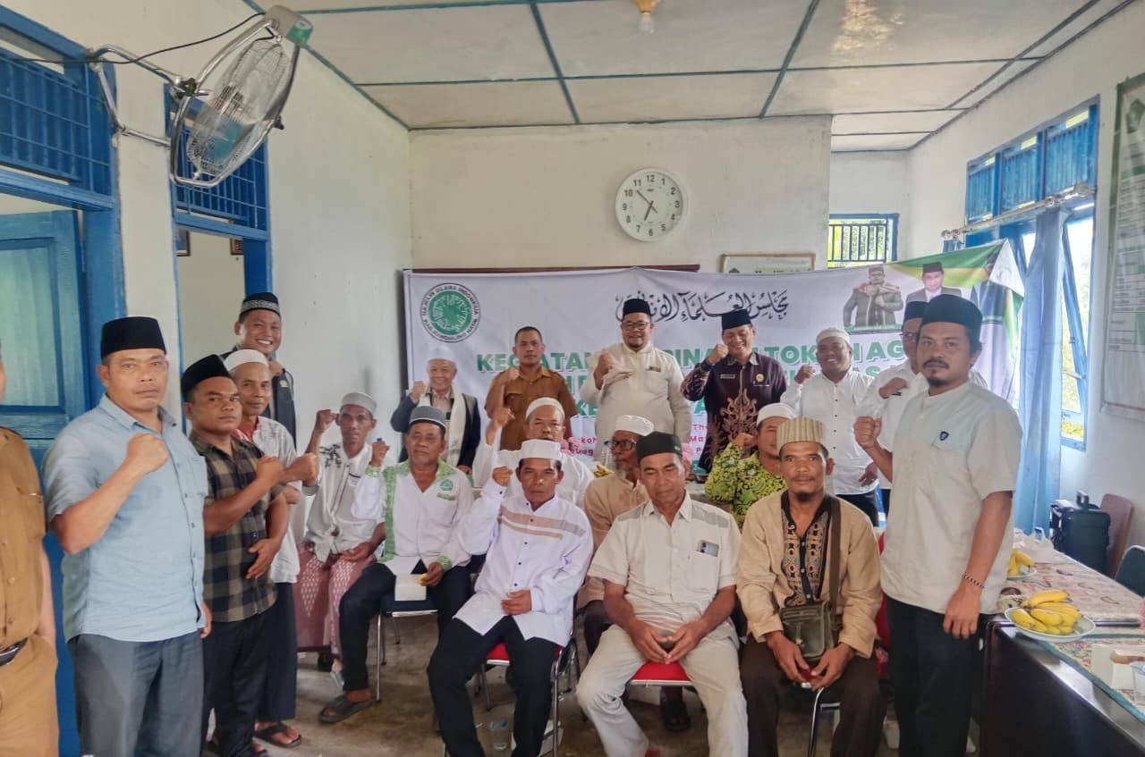 KUA Naga Juang Fasilitasi Pembinaan Tokoh Agama dan Nazir Masjid oleh MUI Madina