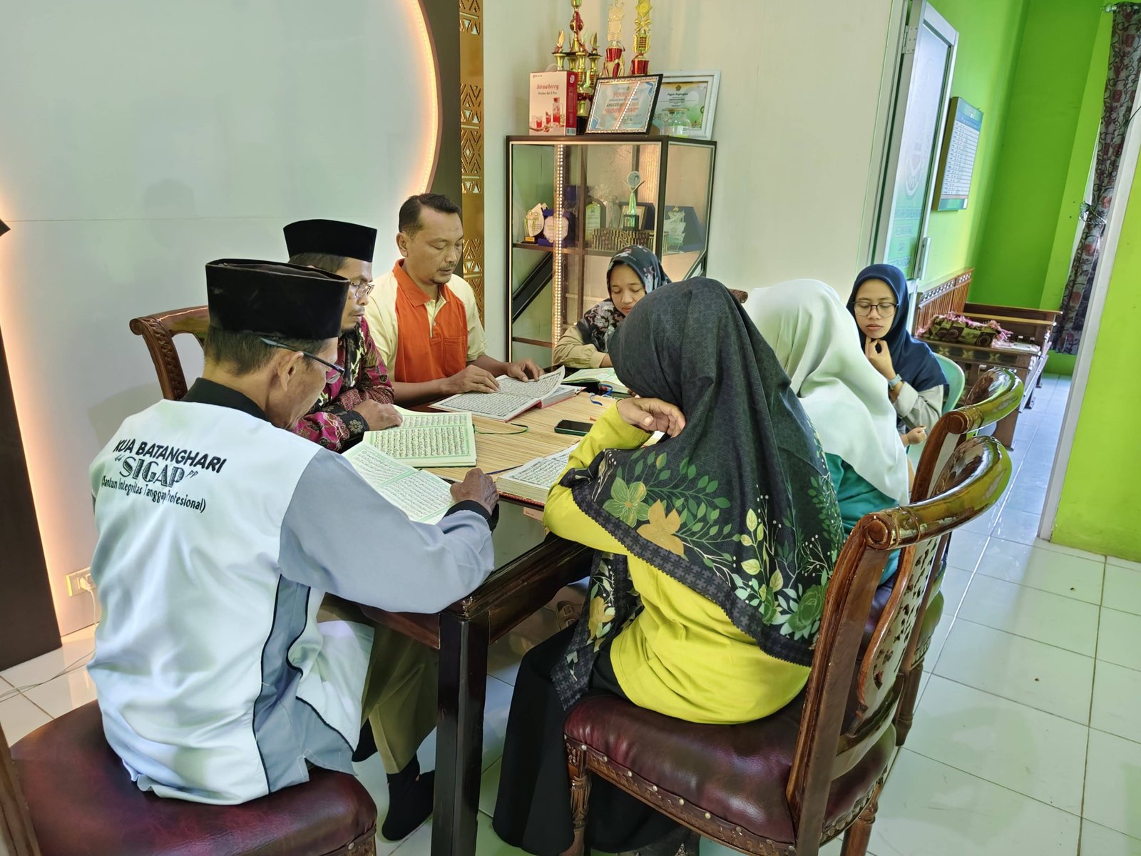 TAJUK KUA Batanghari Perkuat Spiritualitas dan Kebersamaan ASN