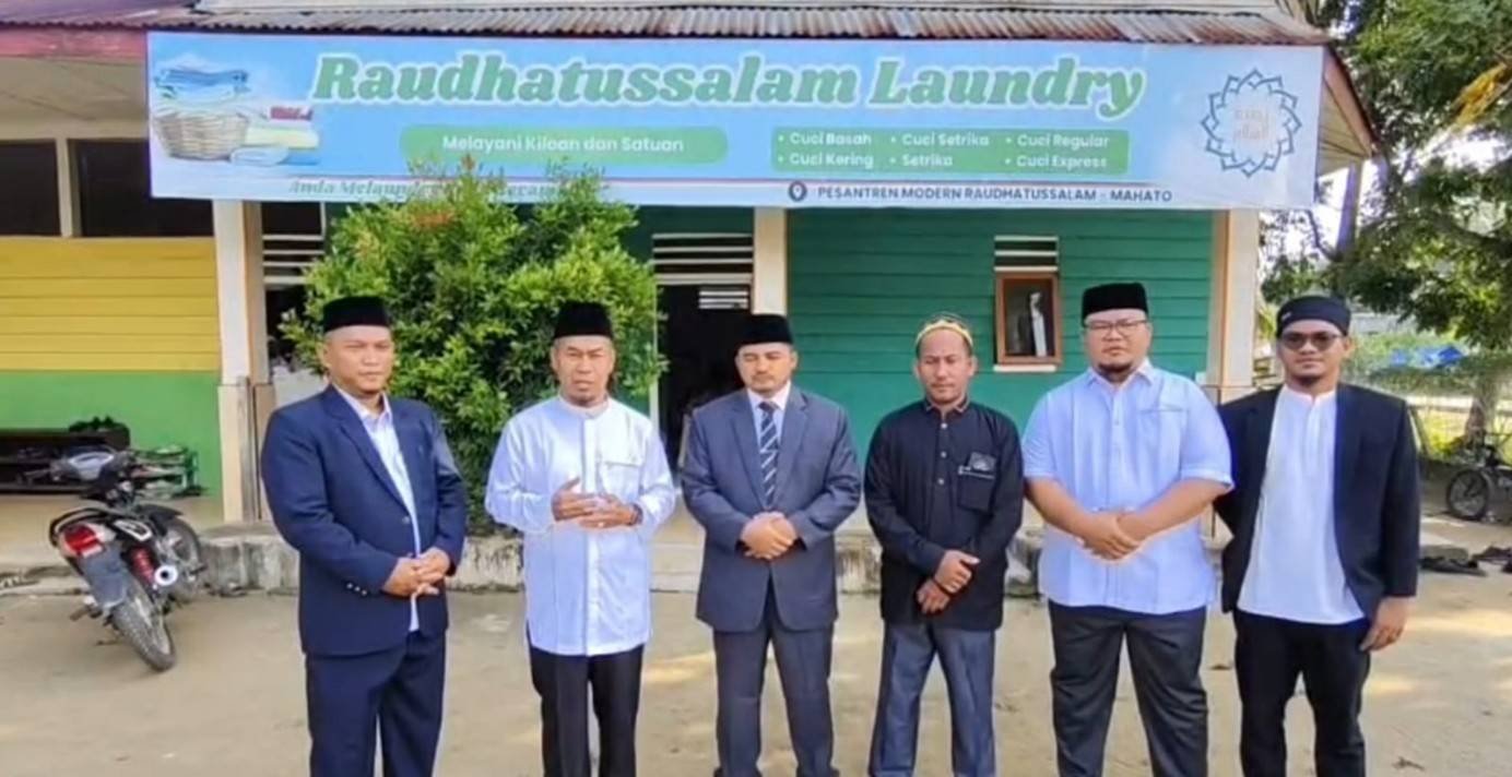KUA Tambusai Utara dan Kakankemenag Rohul Tinjau Inkubasi Bisnis dan Lepas Santri Pondok Pesantren Modern Raudhatussalam Mahato