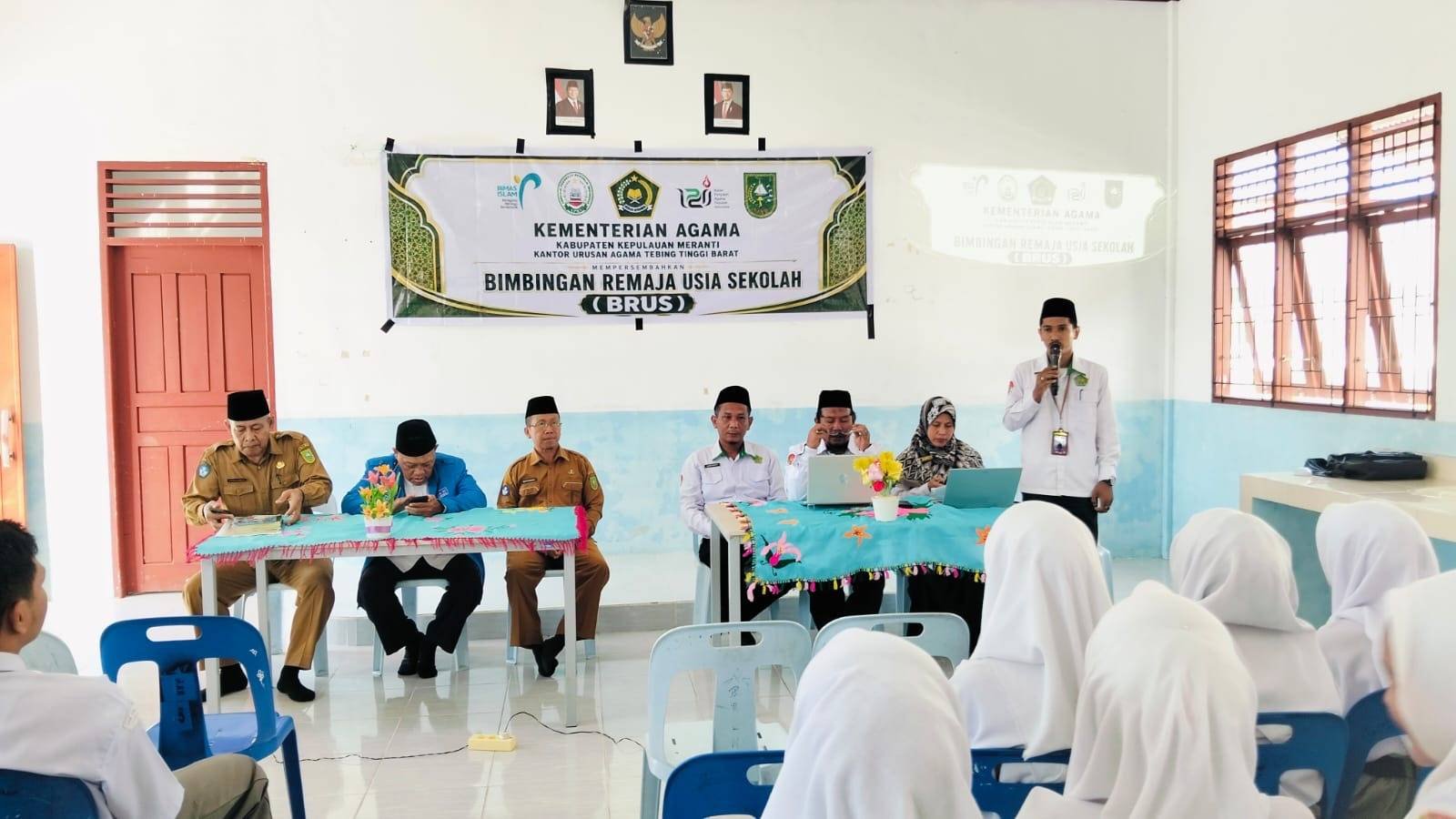 Bangun Karakter Generasi Muda, KUA Tebing Tinggi Barat Laksanakan BRUS di SMAN 2 TTB