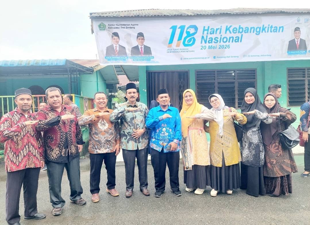 Kepala KUA Lubuk Pakam dan ASN Hadiri Upacara Harkitnas ke-118 di Kemenag Deli Serdang