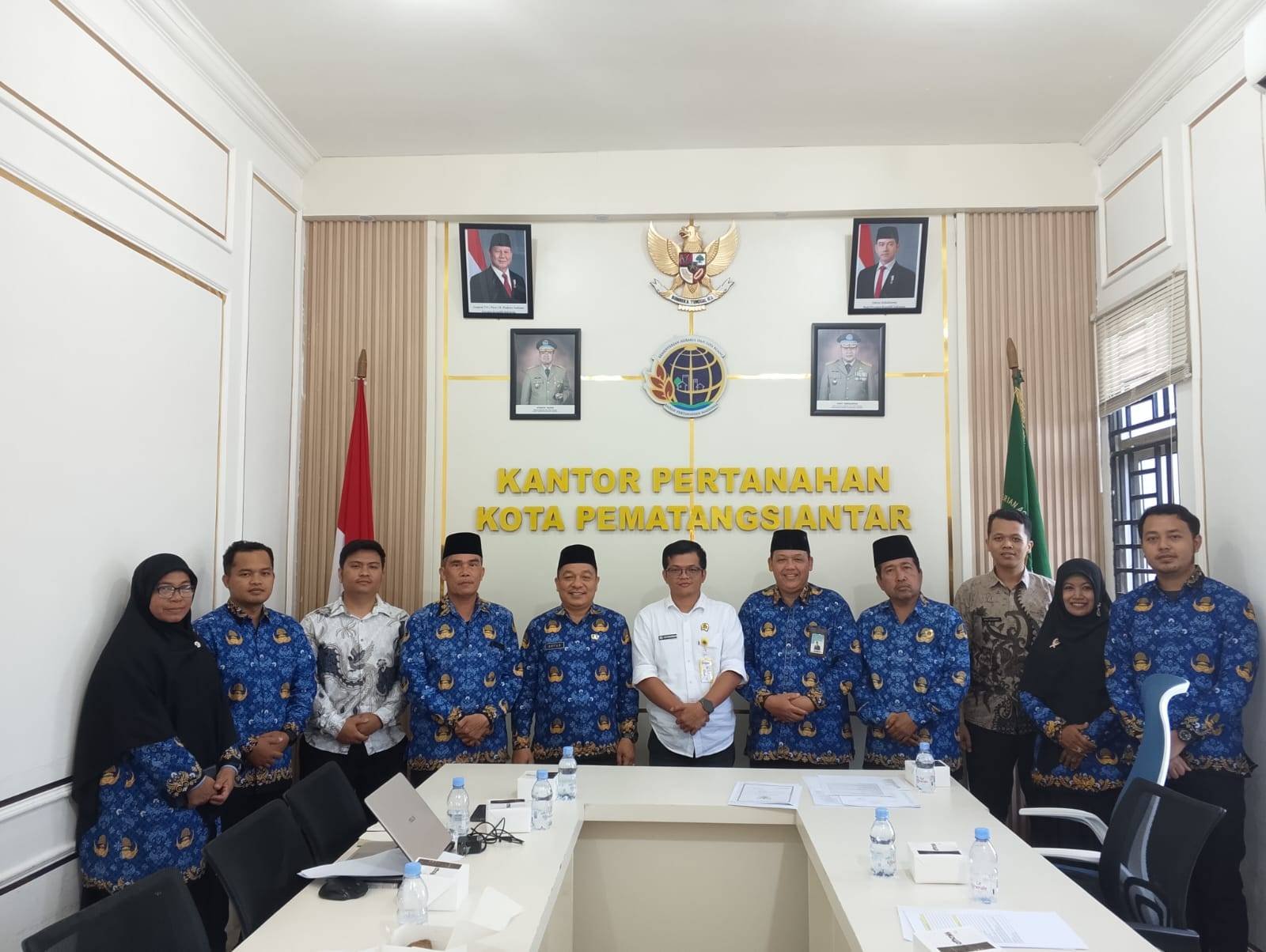 Kepala KUA se-Kota Pematangsiantar Rapat Percepatan Sertifikasi Tanah Wakaf di Kantor Pertanahan