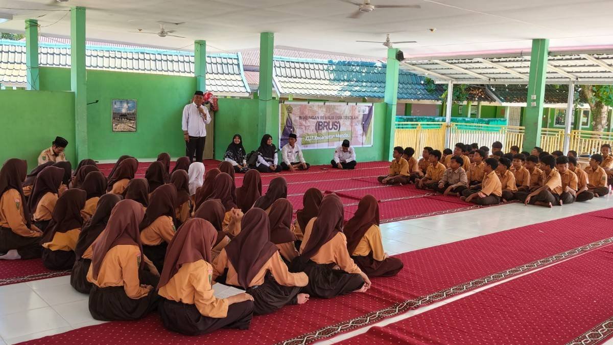 Cegah Pernikahan Dini dan Bentuk Karakter Mulia, KUA Mandau Sukses Gelar BRUS di SMPN 5 Duri