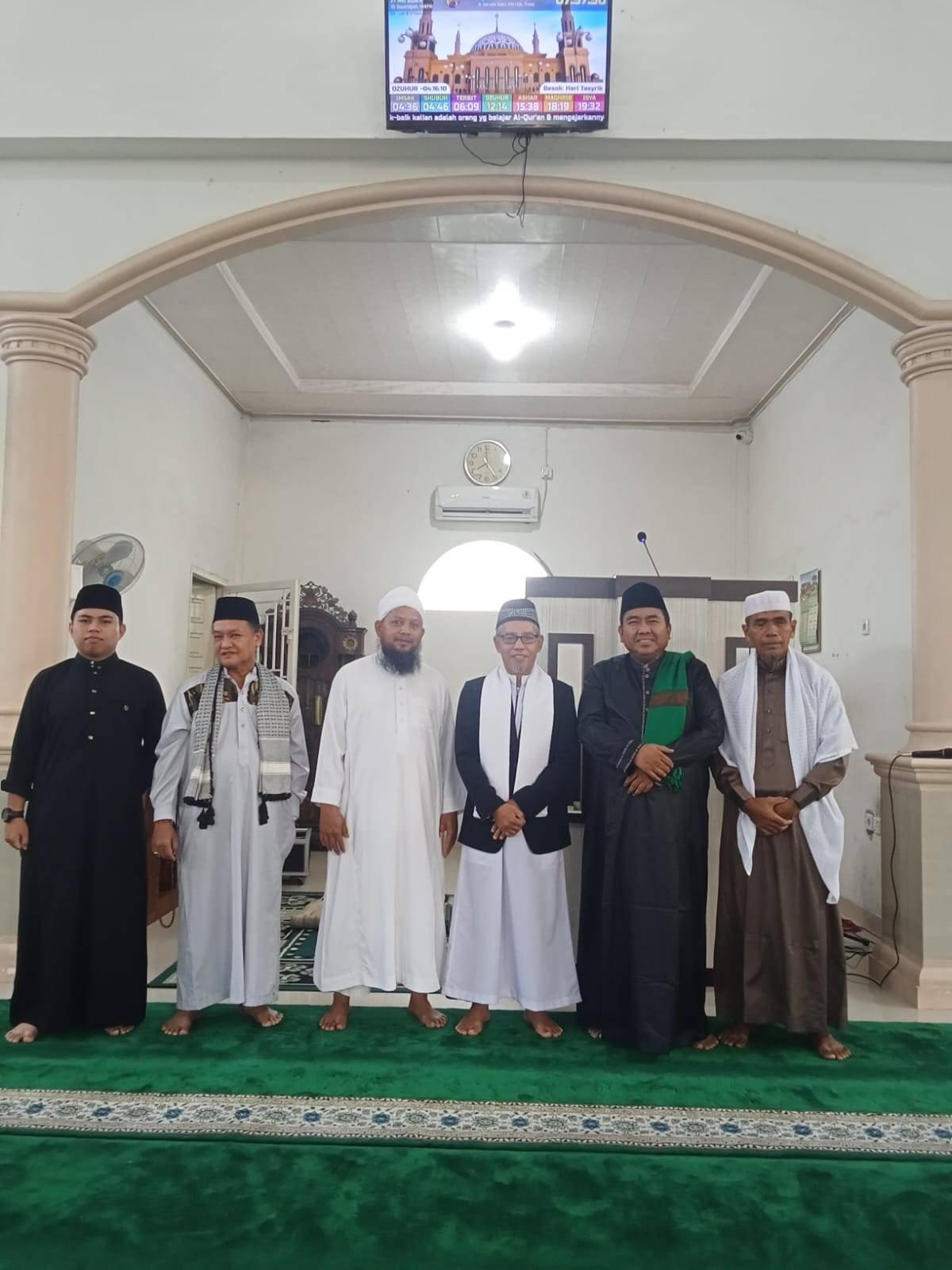 Muhammad Idris, Mendapat Amanah Menajdi Khatib Idul Adha Di Masjid Alhamdulillah.