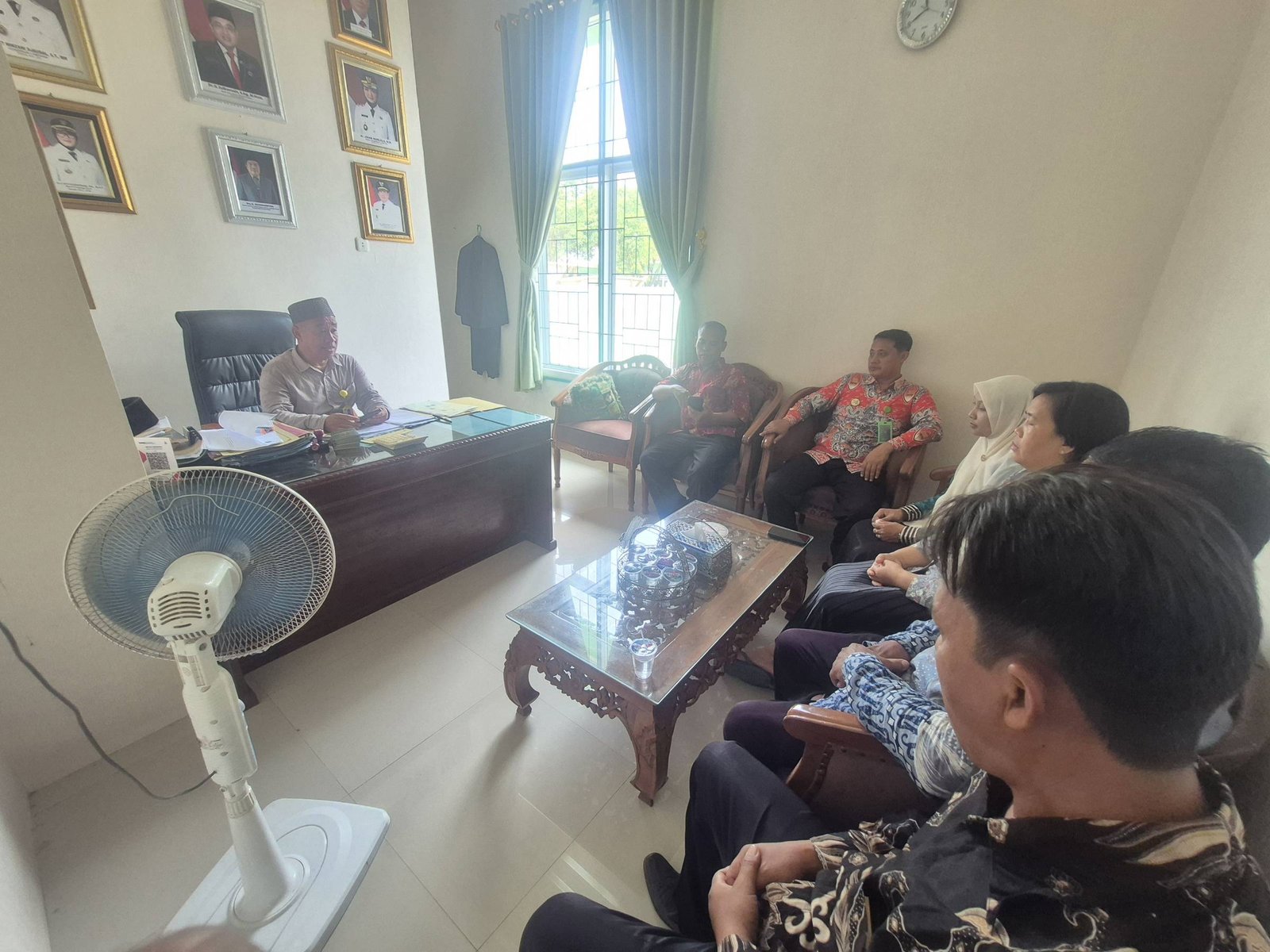 Kepala KUA Sekampung Pimpin Koordinasi Internal dan Sampaikan Rencana Evaluasi Pegawai