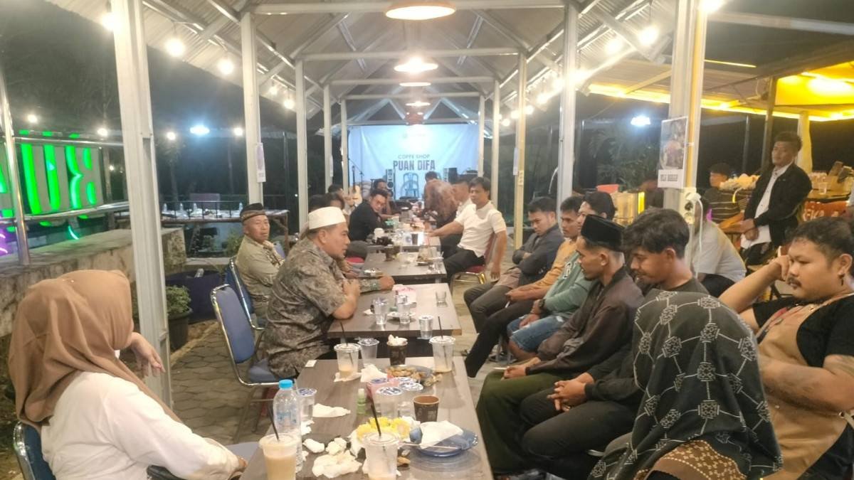 Kepala KUA Dayun Apresiasi Pujasera IRMAS Baiturrahman, Wujud Kemandirian Ekonomi Pemuda Masjid