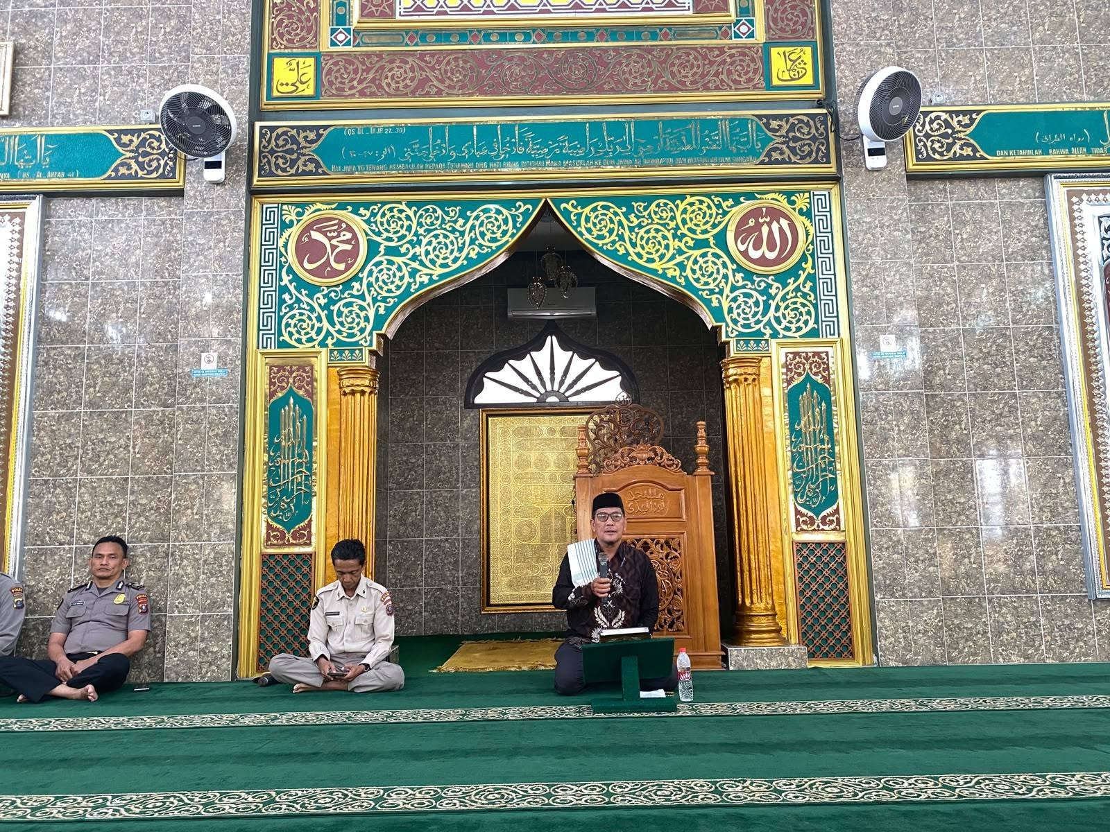 KUA Bandar Khalifah Ajak dan Ingatkan Jamaah RS Brimob Lakukan Perenungan