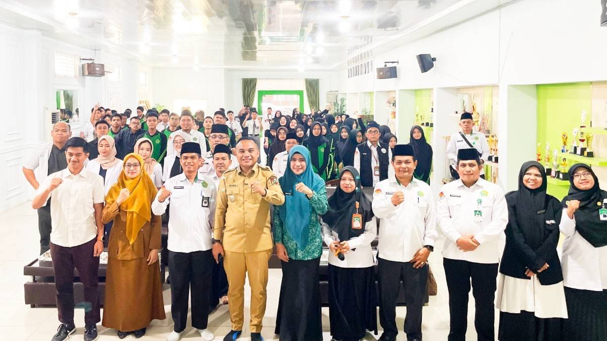 100 Siswa MAN 1 Pekanbaru Ikuti KUA Goes To School