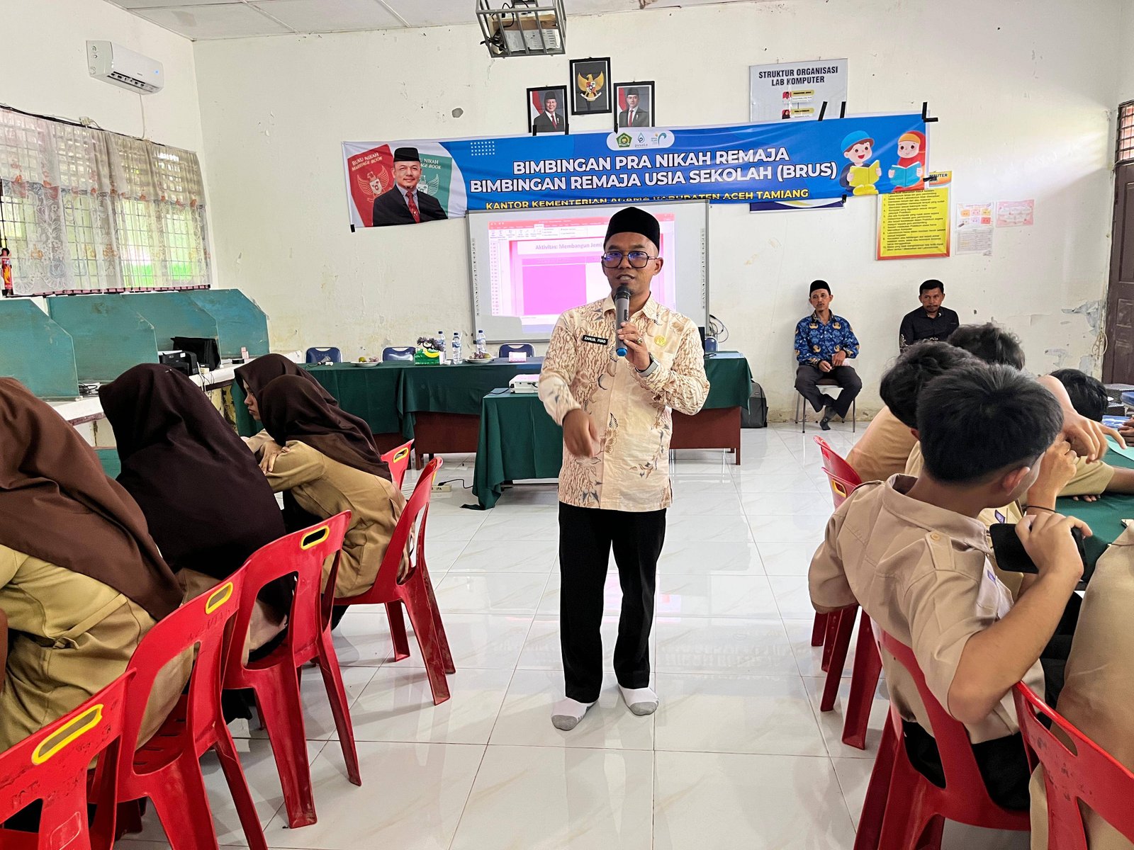Ketua APRI Aceh Tamiang Bekali Siswa Melalui BRUS