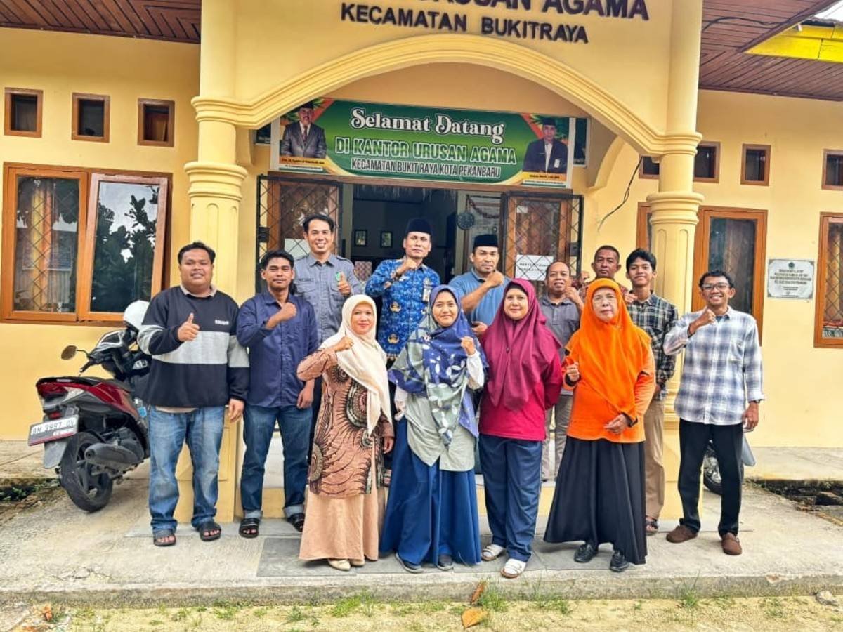 KUA Bukit Raya Terima Mahasiswa PKL UIN Suska Riau