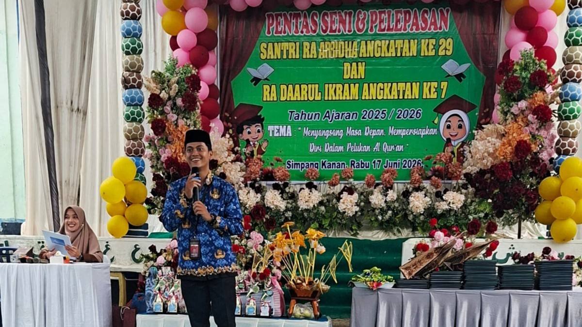 Penghulu Simpang Kanan Hadiri Pelepasan Santri RA, Sampaikan Pesan Pendidikan dan Akhlak