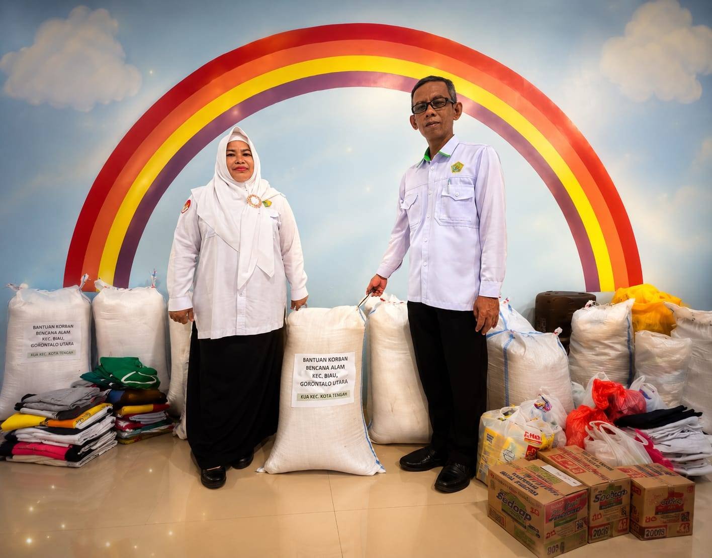 Dari Hati ke Hati: KUA Kota Tengah Salurkan Bantuan Sederhana untuk Korban Bencana Biau via Kemenag Kota Gorontalo