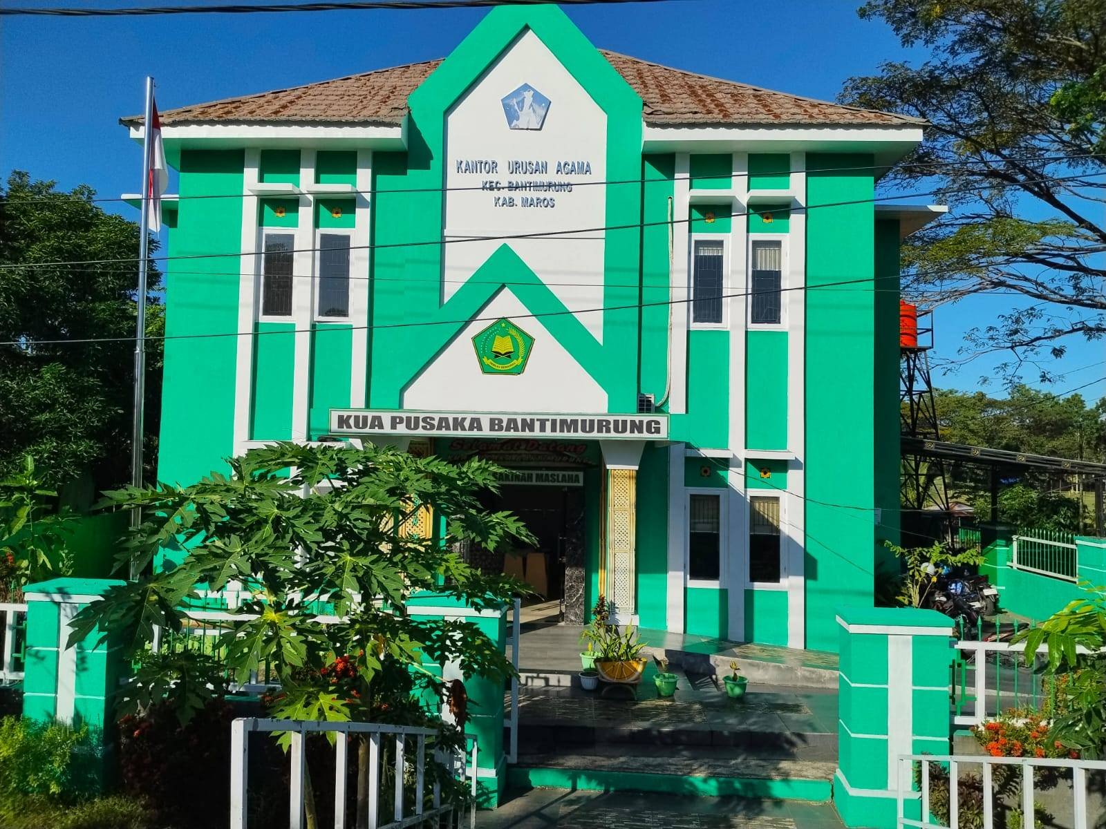 GEMAH ASRI Hadirkan Wajah Baru KUA Pusaka Bantimurung melalui Peremajaan Kantor