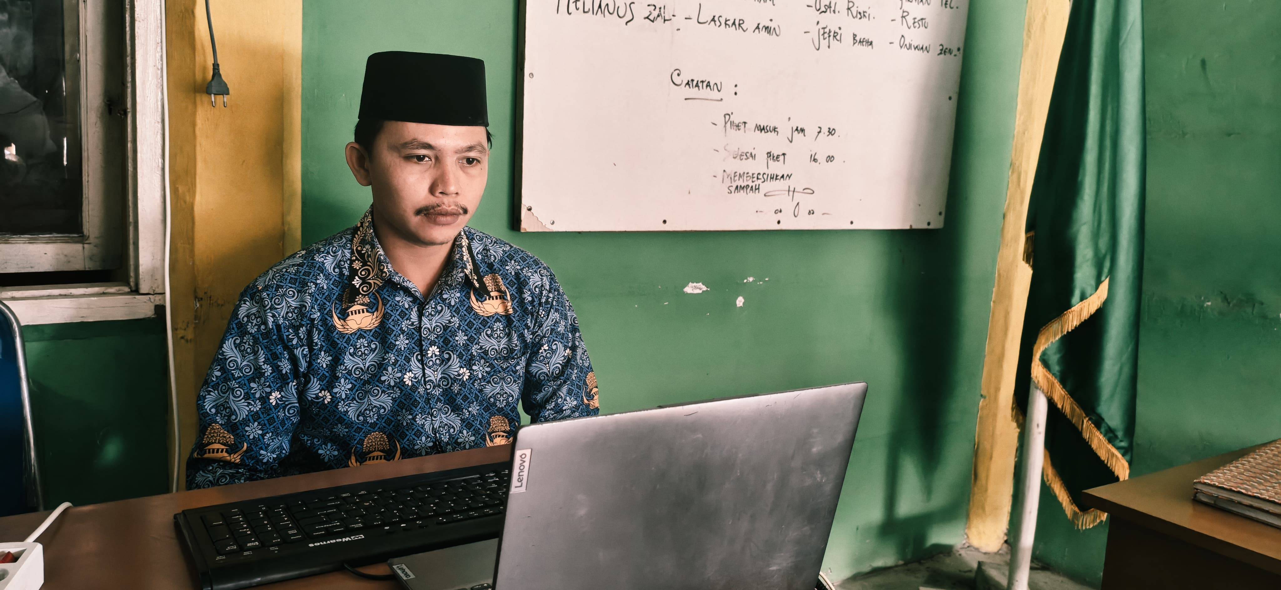 Tingkatkan Kualitas Pelayanan Keagamaan, Penghulu KUA Alasa Ikuti Bimtek Hipnoterapi