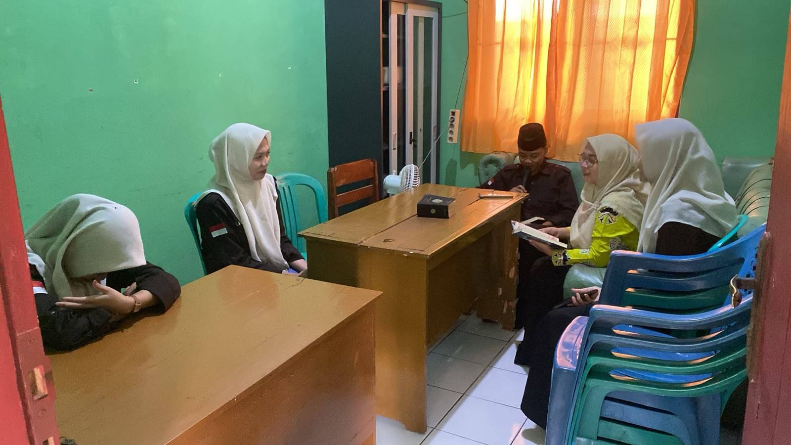 KUA Mataram Baru Giatkan Tadarus, One Day One Juz Sebelum Aktivitas Layanan 
