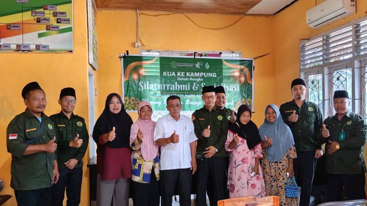 Program Berdampak: KUA Sabak Auh Gelar Sosialisasi, Silaturahmi dan Penyaluran Sembako di Kampung Belading