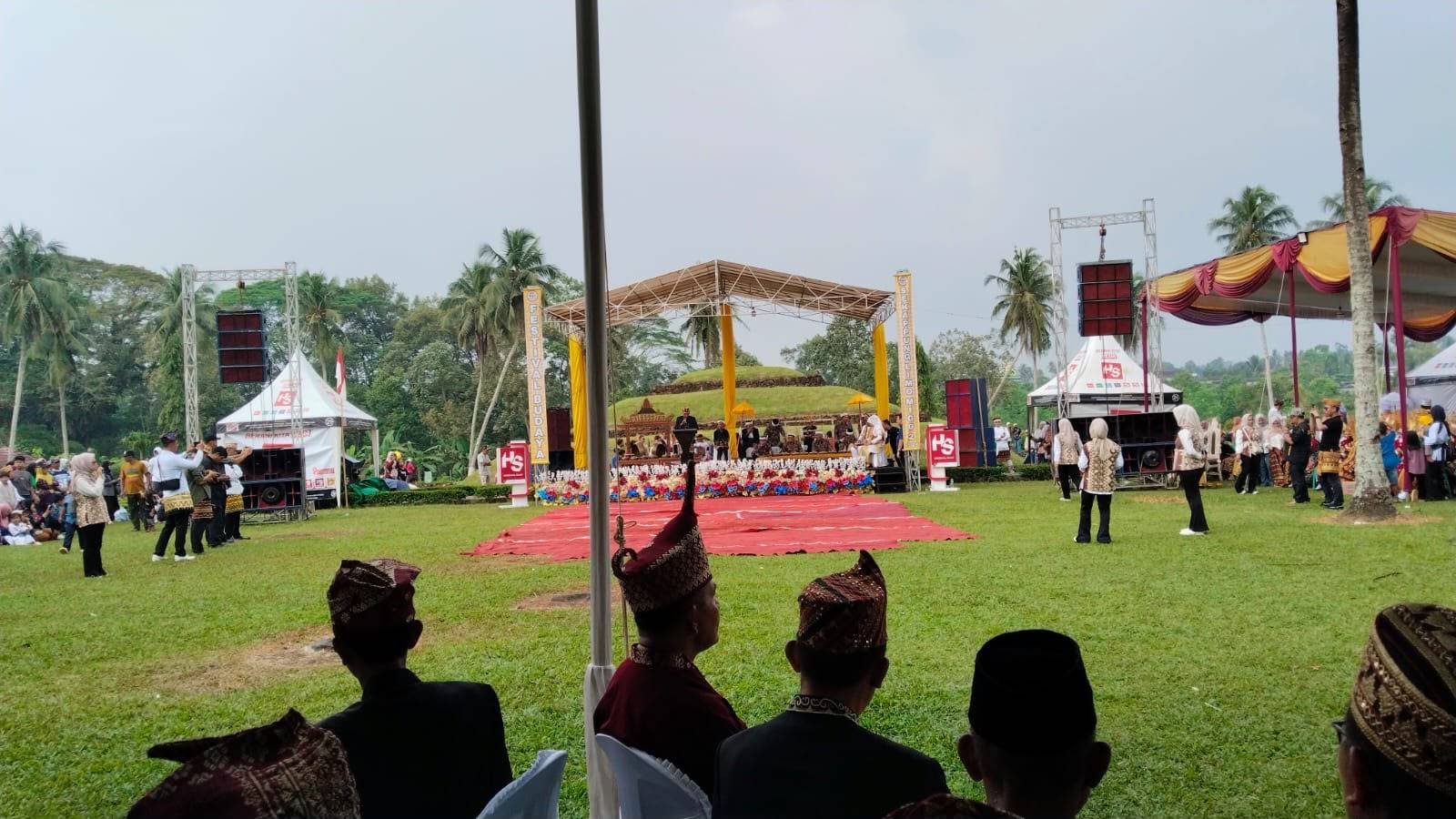 Kepala KUA Sekampung Udik Pimpin Doa pada Festival Sekappung Limo Mego II