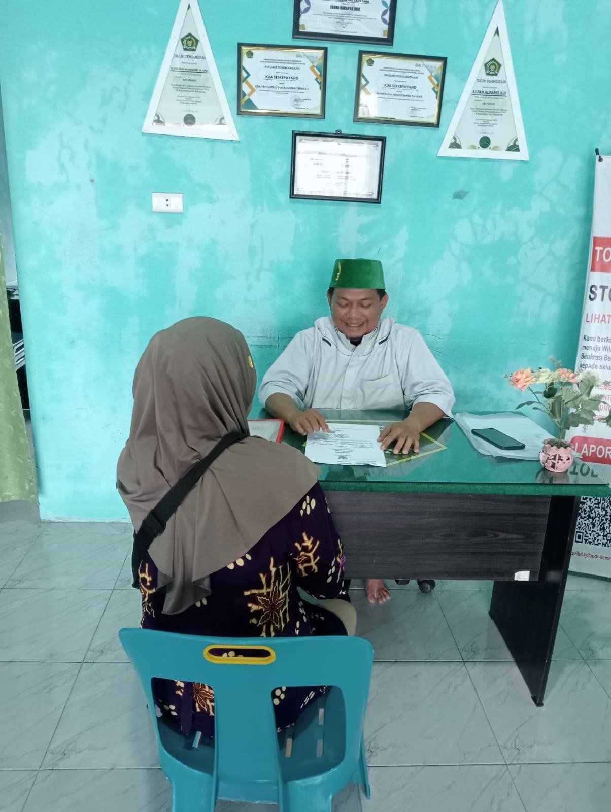 Kepala KUA Sei Kepayang Perkuat Ketahanan Keluarga Melalui Layanan Konsultasi Hukum