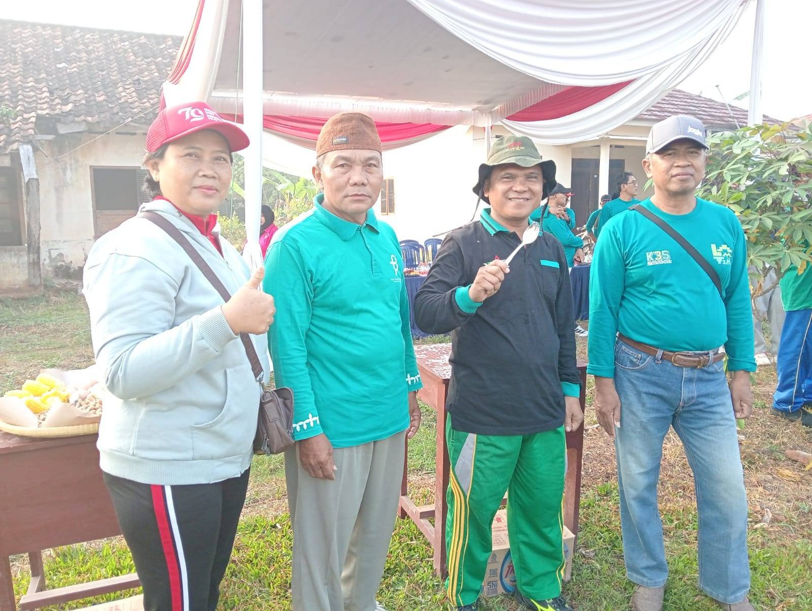 KUA SEKAMPUNG HADIR MEMERIAHKAN JALAN SEHAT HUT BHAYANGKARA KE-80 TAHUN 2026 BERSAMA FORKOPIMCAM SEKAMPUNG