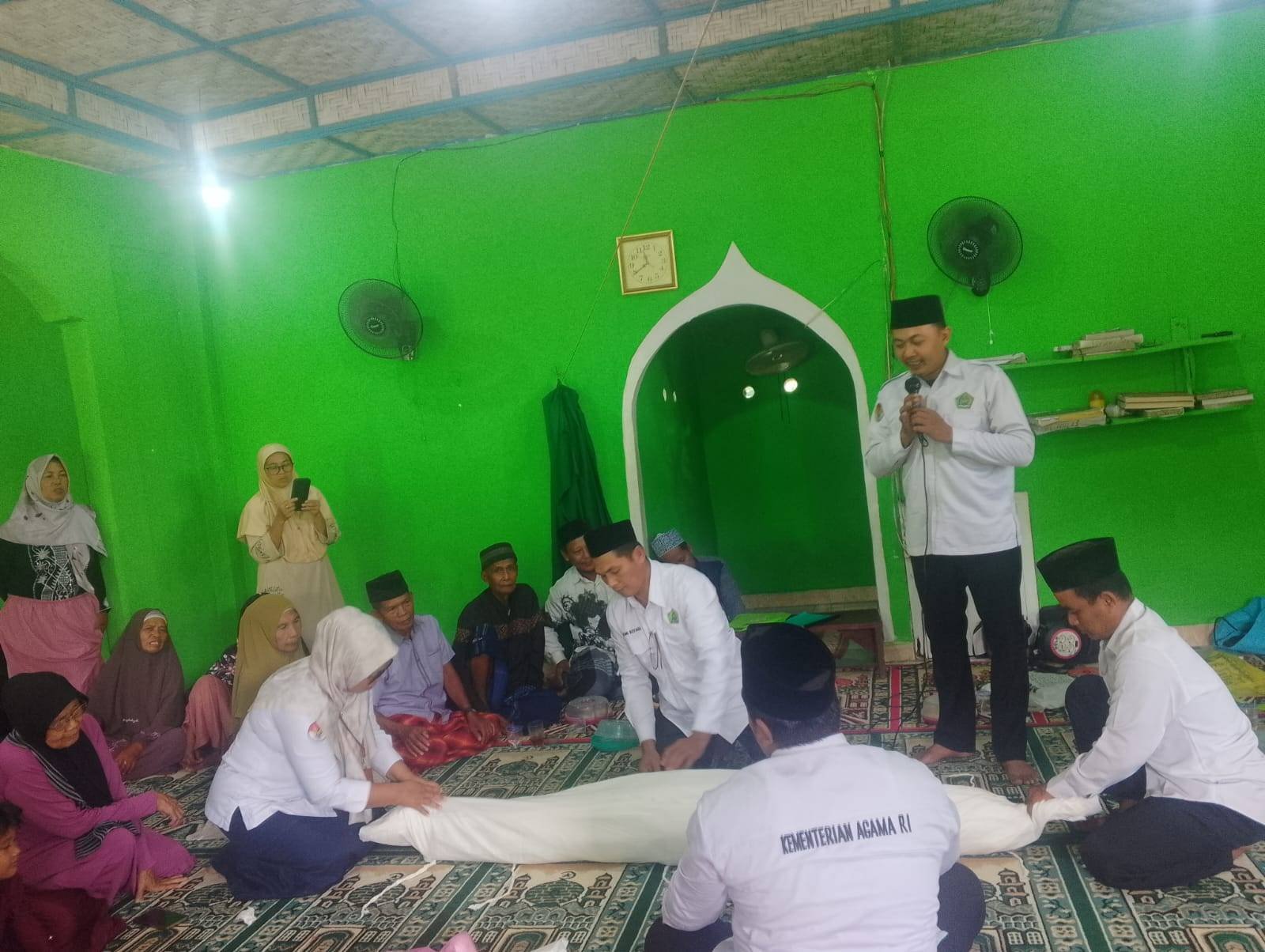 KUA Marga Tiga Bekali Warga Keterampilan Pemulasaran Jenazah