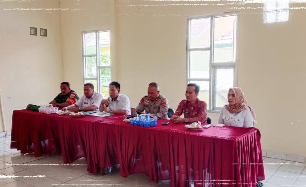 Kepala KUA Sukadana Hadiri Rakor Kecamatan Bahas Program Prioritas Daerah