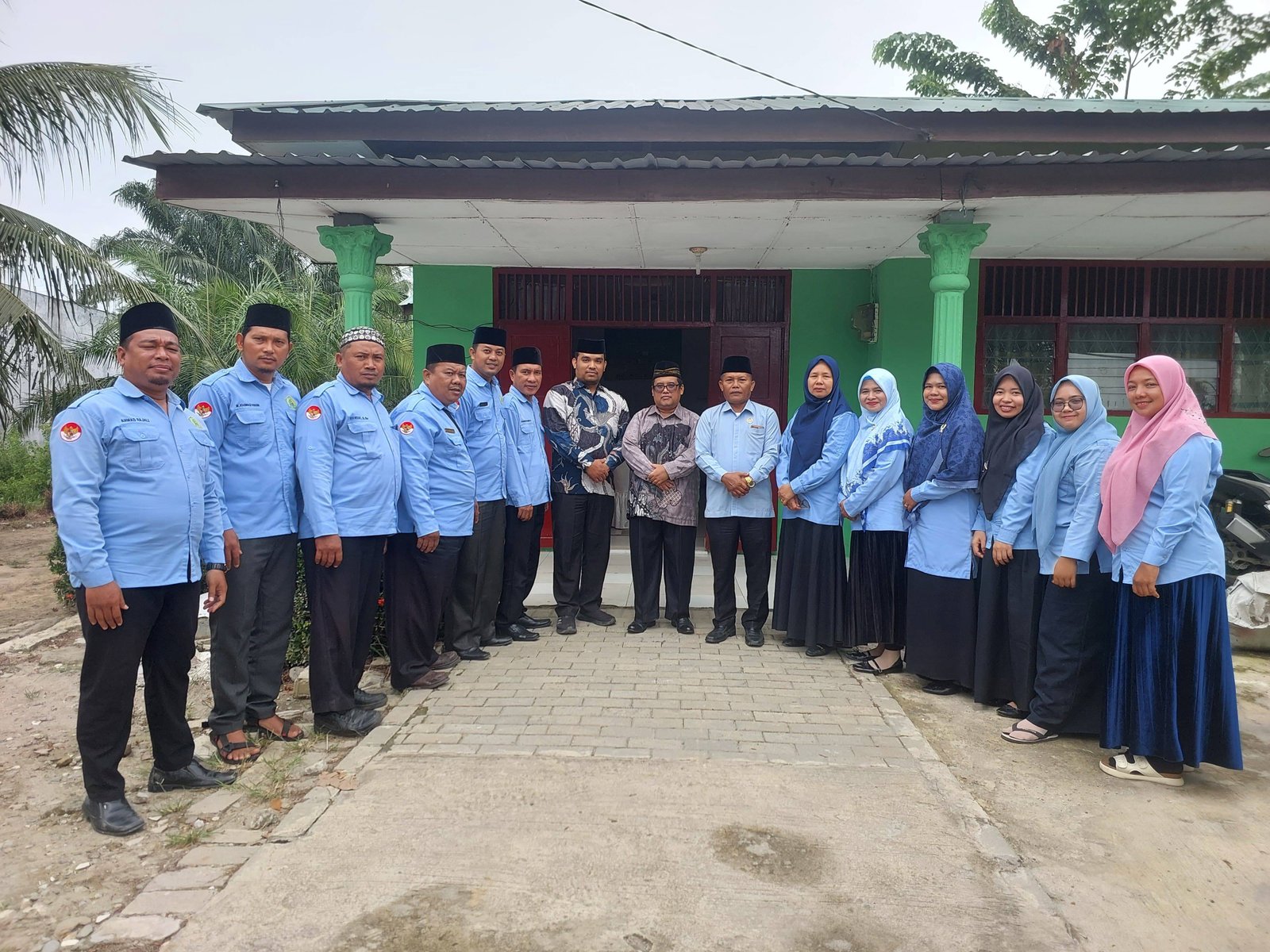 Estafet Kepemimpinan, KUA Berandan Barat Gelar Sertijab Dari Pelaksana Tugas Ke Pejabat Definitif