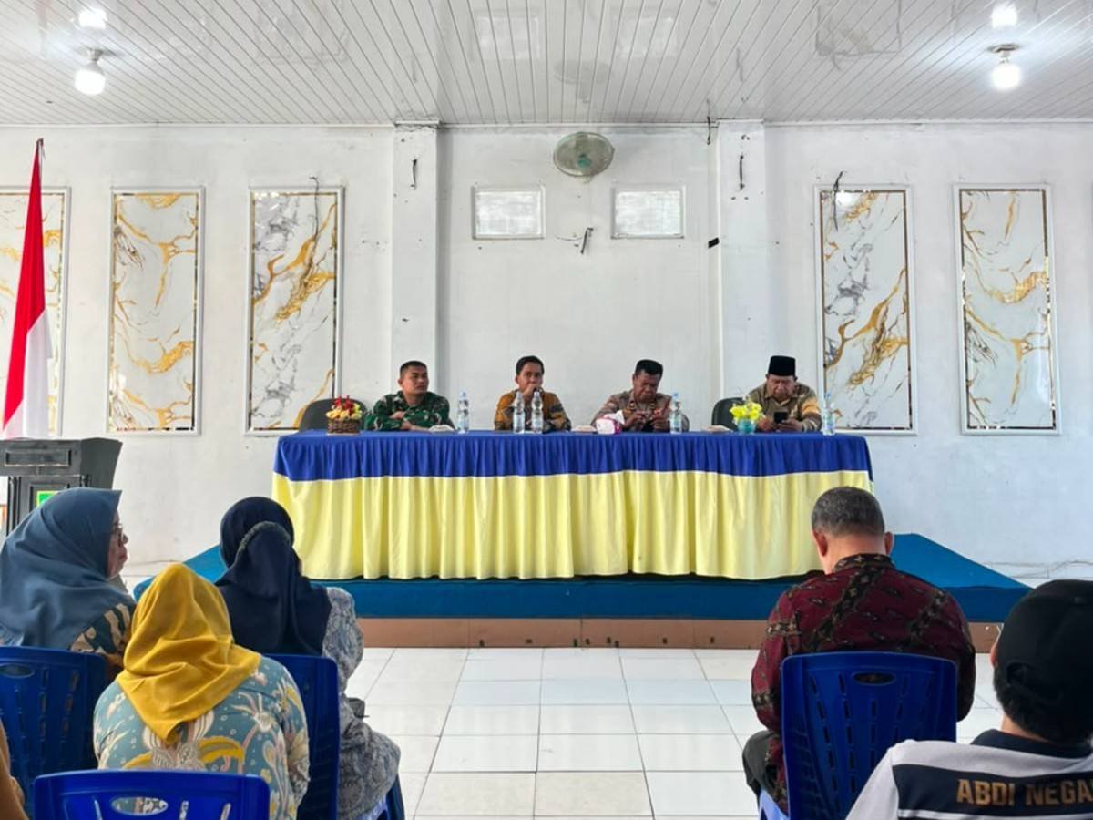 Jalin Sinergi Lintas Instansi, Kepala KUA Tanah Putih Hadiri Pembentukan Panitia HUT ke-81 RI