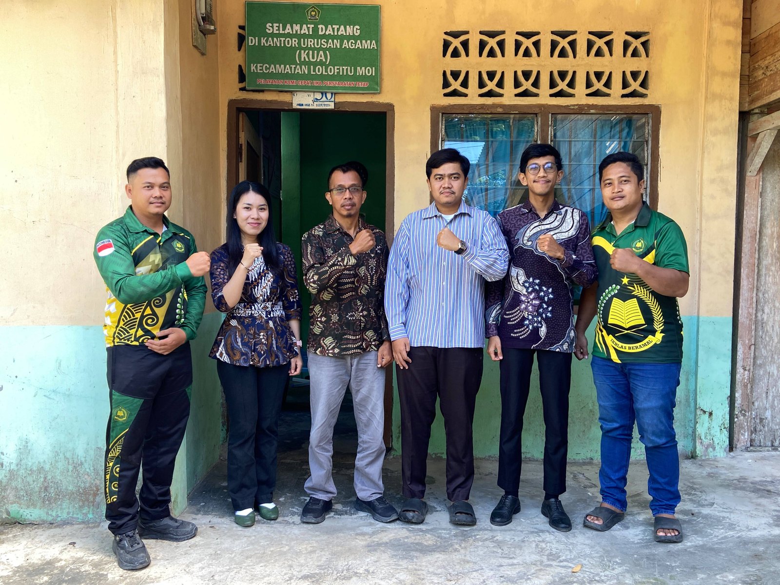 Perkuat Tata Kelola Kearsipan, Kepegawaian Sekretariat Kemenag Nias Barat Monitoring di KUA Lolofitu Moi