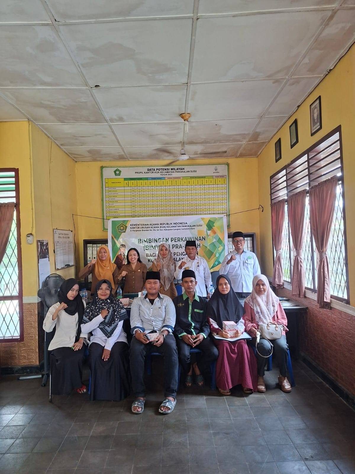 Tingkatkan Kesiapan Catin, KUA Pangkalan Susu Gandeng Puskesmas Beras Basah Gelar Bimwin