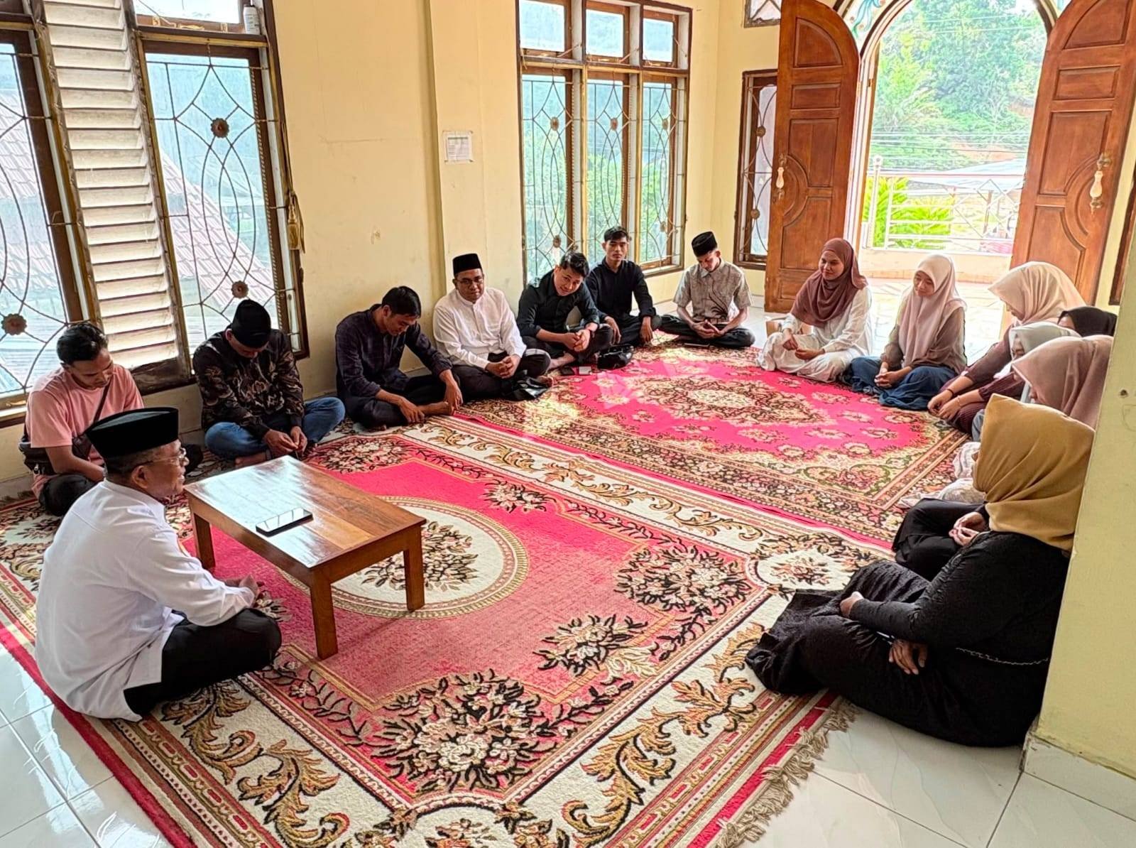 Bimwin di KUA Pangean, Tujuh Pasang Catin Diajak Terapkan Lima Pilar Keluarga Bahagia