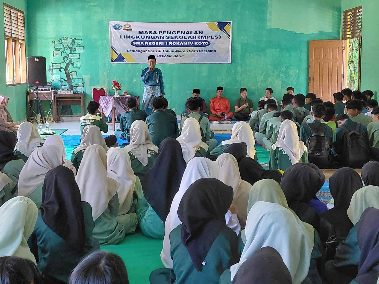 Bangun Generasi Remaja Qeren Qurani, KUA Rokan IV Koto Gaungkan Program KUA Goes to School di SMA 1