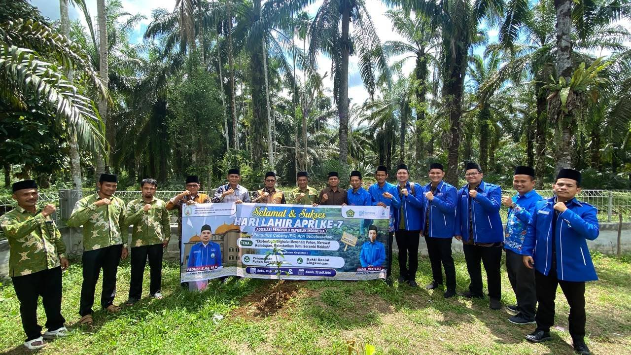 HARLAH APRI KE-7, PC APRI SUBULUSSALAM GELAR KEGIATAN TANAM POHON & BAKTI SOSIAL